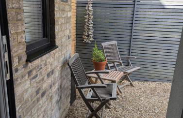 Saltwater Lodge - Air Conditioned 75yrd to the sea - Photo 33