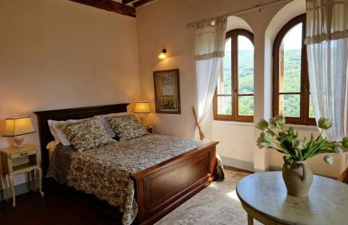 Villa Calcina, Beautiful Tuscan Farmhouse - Photo 24