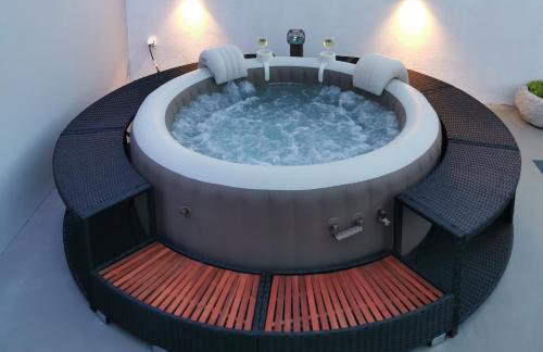 Holiday home "Olive tree", with pool - Best Host 2025 - Foto 43