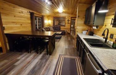 Luxury Cabin w/ Game Room & Hot Tub at Cave Run Lake - Foto 20