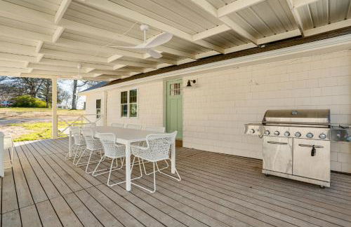 Walk to Lake Texoma Kingston Retreat with Deck! - Foto 2