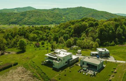 K Relax Place, Varaždinske Toplice, modern home with Sauna, Jacuzzi, WIFI - Foto 4