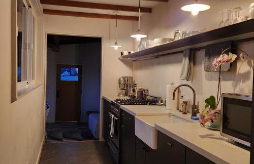 Charming 2BR Cottage with Bay and City Views-Gated Luxury Private Place - Foto 18