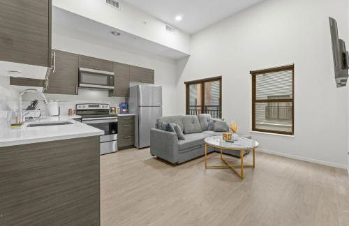 Luxury Condo l DT l Playhouse Square l Sofa Bed - Foto 4