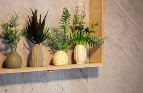 Getaway Accommodation with Pool Table and Jacuzzi! - Foto 17