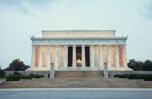 Large 3 bedroom Family Suite, Private Balcony, 5 min to DCA, Gym, Pool and more! - Foto 18