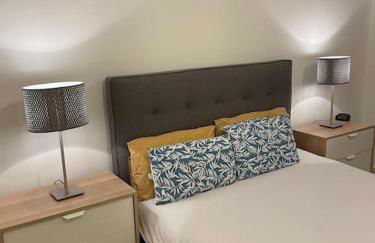 2 Bed-sleeps4-parking-balcony-nearcitycentre - Foto 3