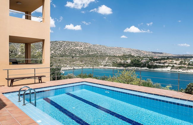 Chloe Seafront Villa - Photo 1