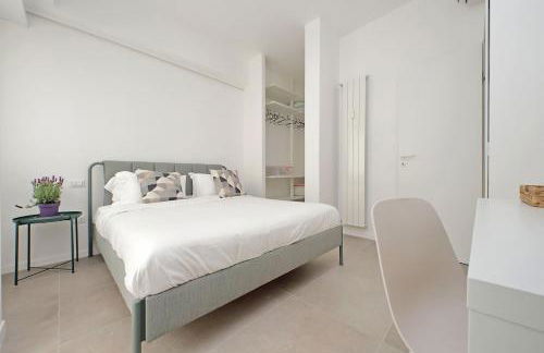 Brand New Modern Apt 2 Stops to Colosseum - Photo 17