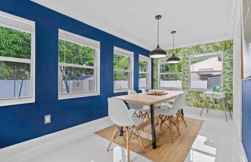 Arthaus- Fully Stocked Kitchen and Fenced Yard - Foto 15