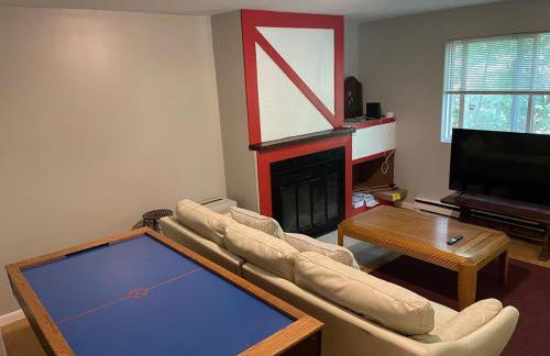 Luxury Mountain Villa - 3 bedroom, hot-tub, fire-pit - Foto 19