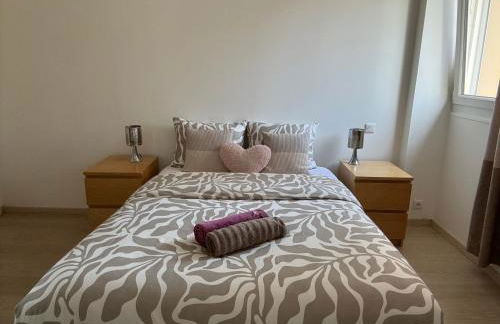 Appartement 3 pièces confortable bien situé à La Défense, proche des transports, de paris et de l'arena - Foto 1