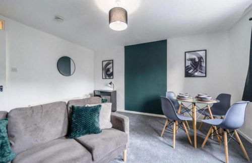 Elegant 2BR Fraserburgh for Work & Family Stays - Foto 7