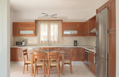 Christina Villas, Steps to Sandy Beach, By ThinkVilla - Photo 21