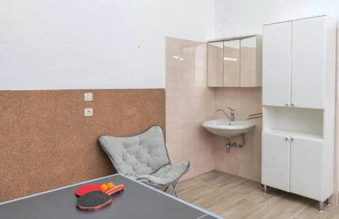 4 Bedroom Stunning Home In Neoric - Foto 55