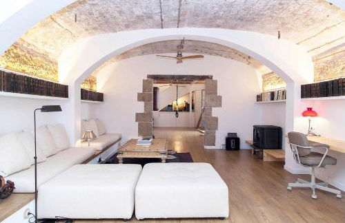 A historic XVI century beach home near Barcelona - Photo 5