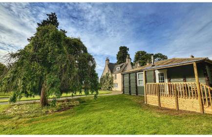The Bungalow - Ardullie Lodge - Photo 1