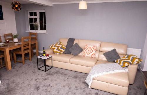 Conyngham Villa, Luxury Detached House, 6 Beds, 4BR,Large garden, Parking - Sleeps 8 - Foto 79