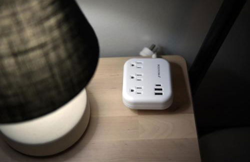 HostWise Stays - Pet Friendly Butler St Apt, Ground Floor with Private Entrance - Foto 10