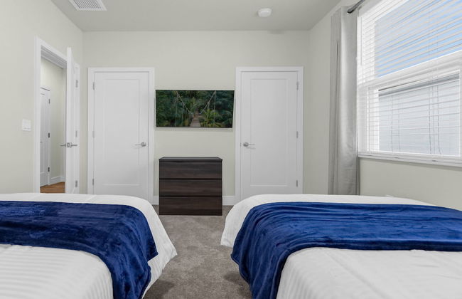 Upstay - Modern Family Townhome With Pool - Foto 21