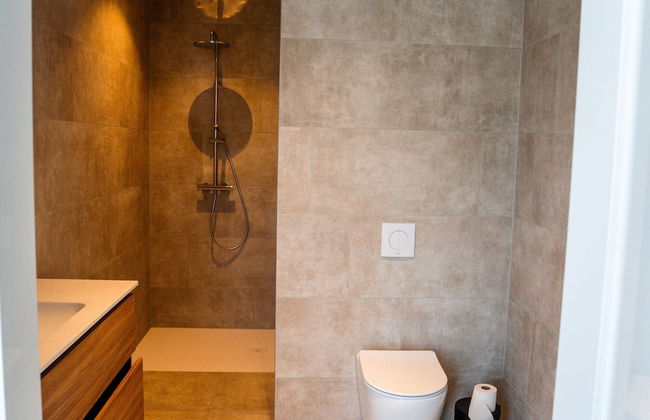 Water Villa With Garden and Jetty Near Harderwijk - Photo 16