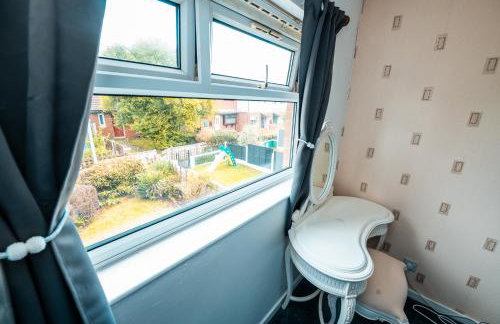 Family & Group Stay in Manchester - Free Parking - Foto 26