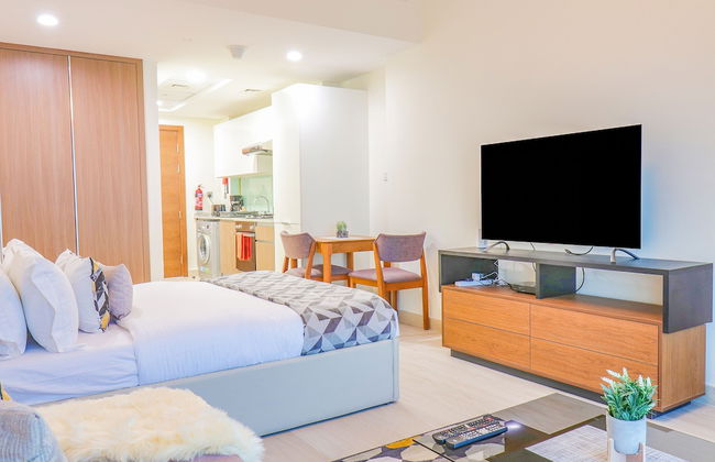 Fully Furnished Studio in Azizi Aliyah - Photo 4