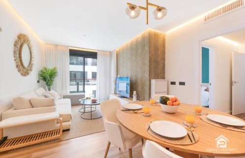 NEW stylish beachside 2BR with pool and garage - Photo 11