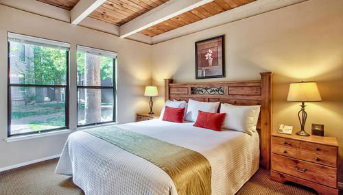 South Lake Tahoe Resort - Steps to Beach & Close to Heavenly - Foto 2