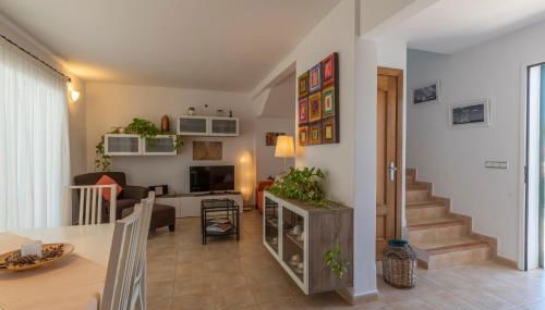 Villa 8, chalet pareado con jardín y piscina - Foto 2