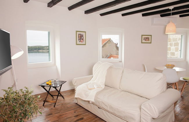 A&E Apartment - Near Cathedral of St James - Foto 1