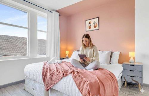Sienna Suite 1D Near Alton Towers with Free Wi-Fi and Netflix Access - Foto 1