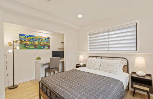 Spacious Modern Retreat w Game Room and Yard - Foto 6