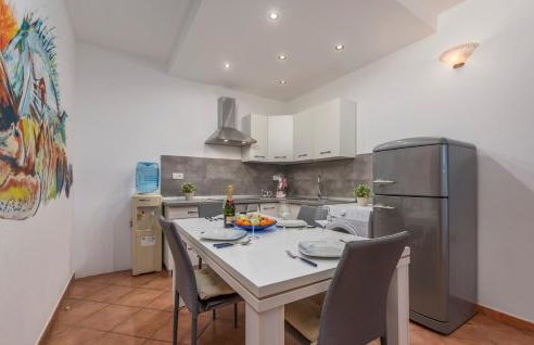 Apartment Narcisa with Terrace - Photo 20