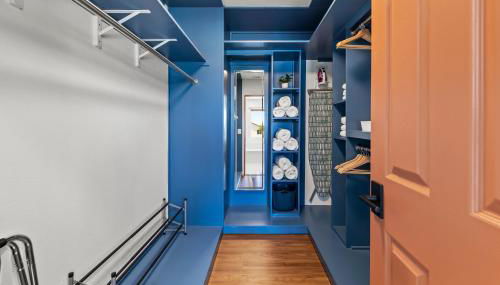 Spacious Private Home with Saltwater Pool & Hot Tub - Foto 5, wardrobe