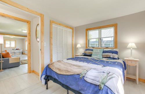 Houghton Lake Cottage with Patio Walk to Waterfront - Photo 12