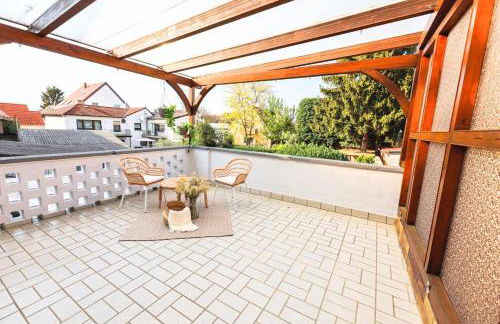 Spacious 6 Room Flat *Balcony & Terrace* - Foto 1