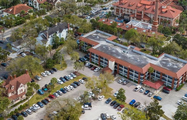 62 Hypolita Carriage House - Photo 32