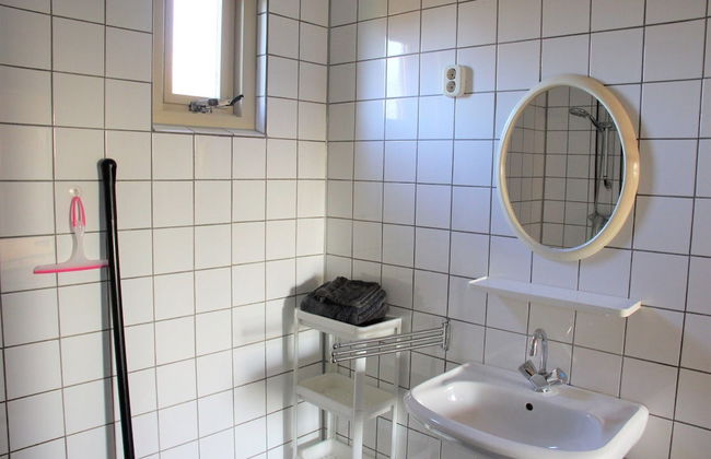 Cozy Vacation Home With Terrace - Photo 12