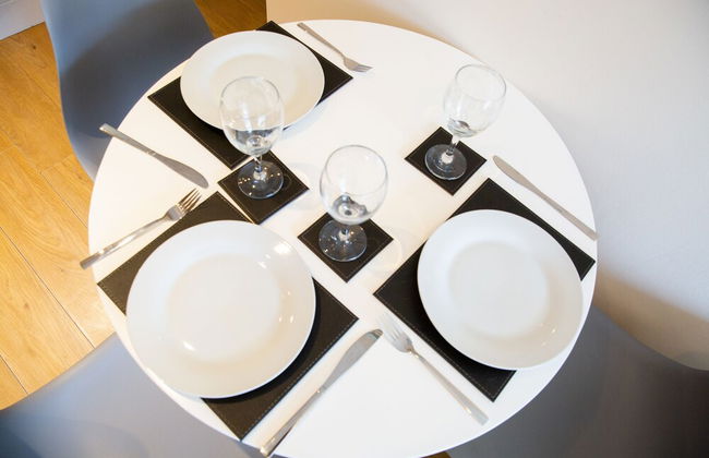 Velvet 1-bedroom Apartment With Balcony, Hoddesdon - Foto 31