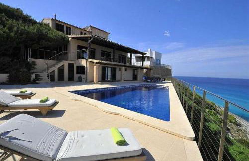 VILLA AUREA-Cala Mesquida- Primera linea de Mar - Photo 2