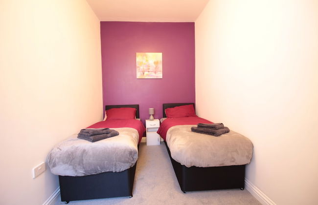 Lovely 2-bed Downstairs Apartment - Photo 5