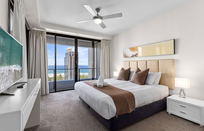 Ultra Broadbeach - Photo 12