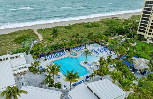 Beachfront paradise Ocean Village Golf Tennis Several heated pools Tiki bar Pickleball insite sports bar and restaurant and much more - Foto 15