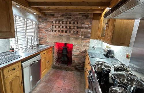 Beautiful 3 Bed Near Alton Towers, Polar Bears, Peak District - Foto 25