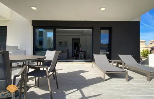 Beautiful new south facing bungalow with large terrace - Foto 12