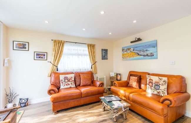 Host Stay Two Hoots Chalet - Foto 2