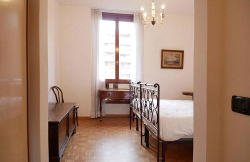 GuestHost - Raffaella splendido bilo x4 - Photo 21