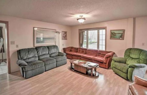 Spacious Family Lake Vacation Rental near St David, Maine - Foto 1