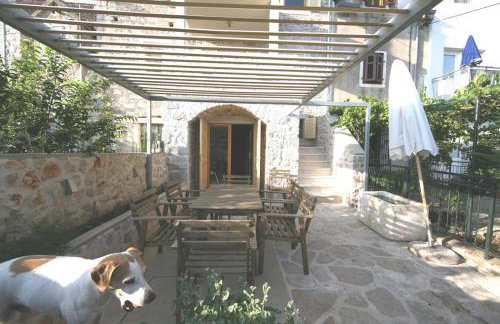 Stone House Nana - Photo 13